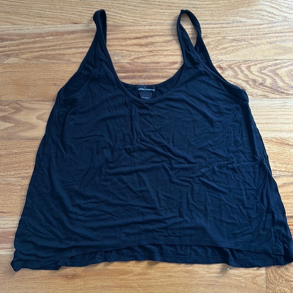 BLACK FLOWY MODA INTERNATIONAL TANK